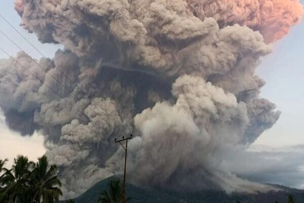 7 Jul 25 Gunung Lewotobi laki laki